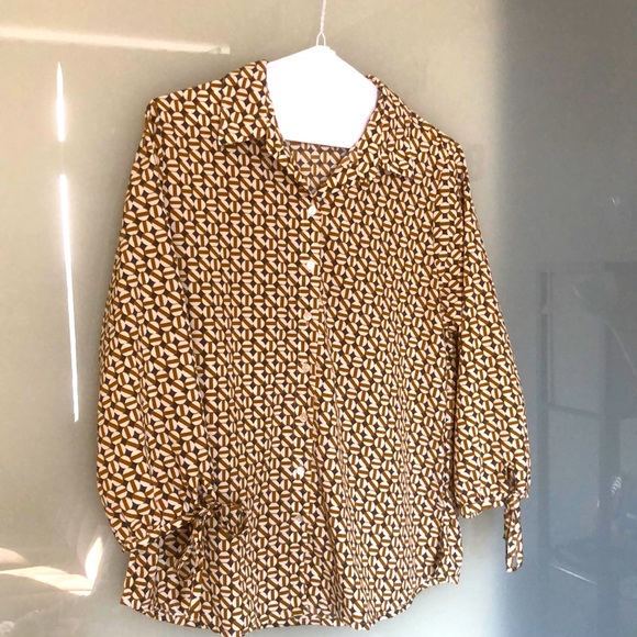 Shirt - Picture 1 of 4